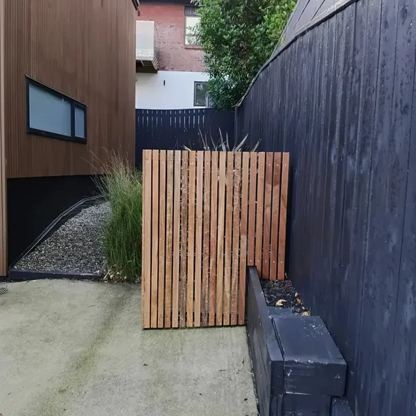 Timber fencing and hardscaping Auckland